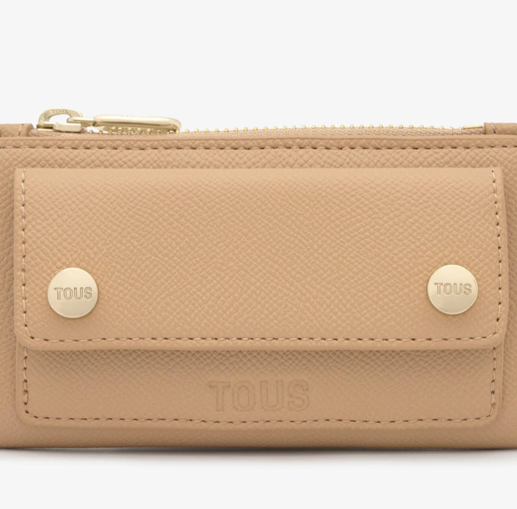 TOUS cartera beige - detalle tachuelas doradas