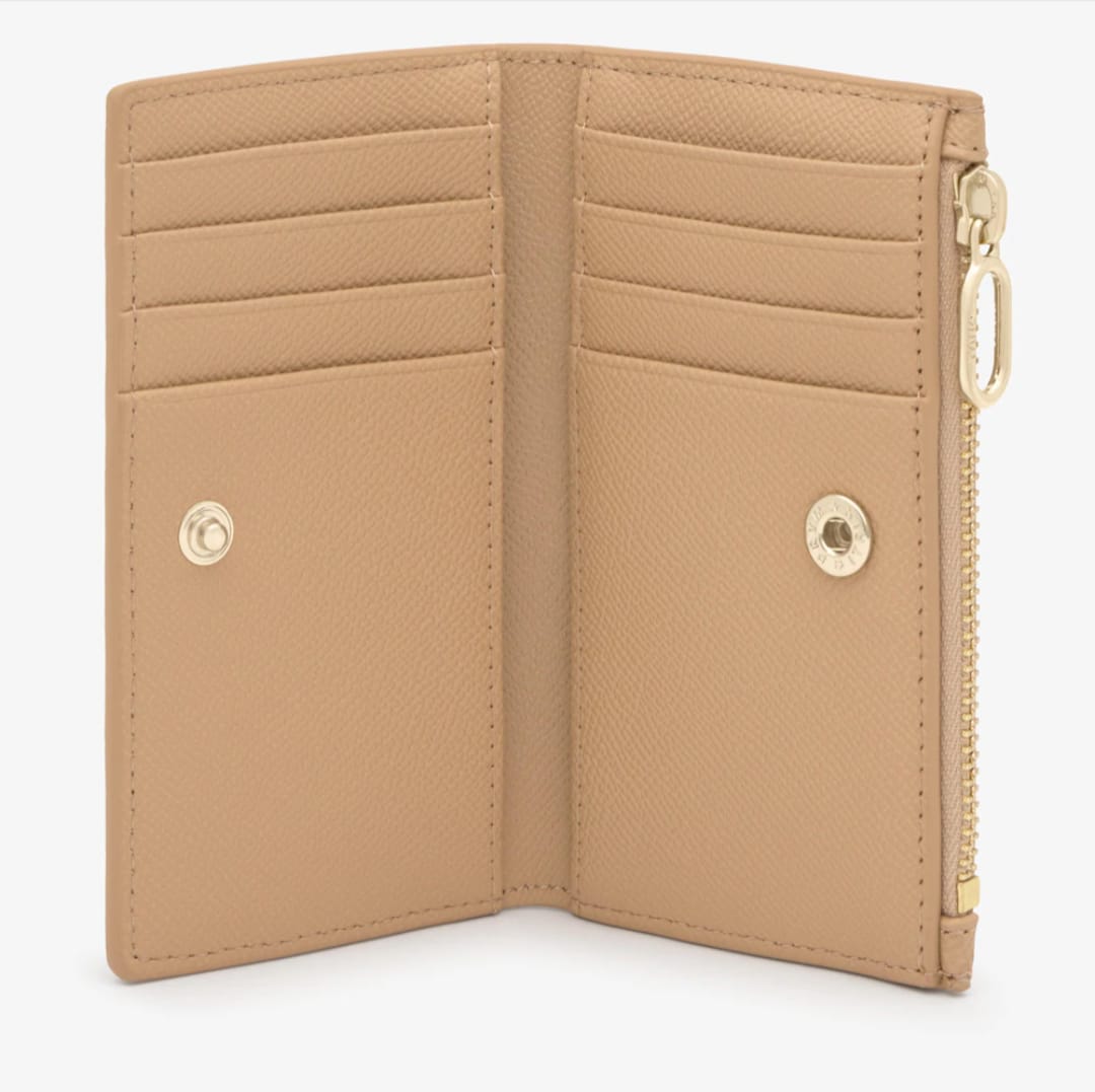 TOUS cartera beige - interior abierto ranuras tarjetas