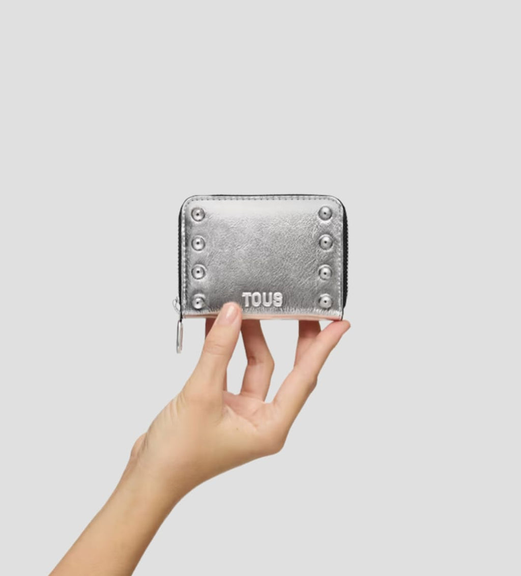 TOUS cartera mini plateada - en mano